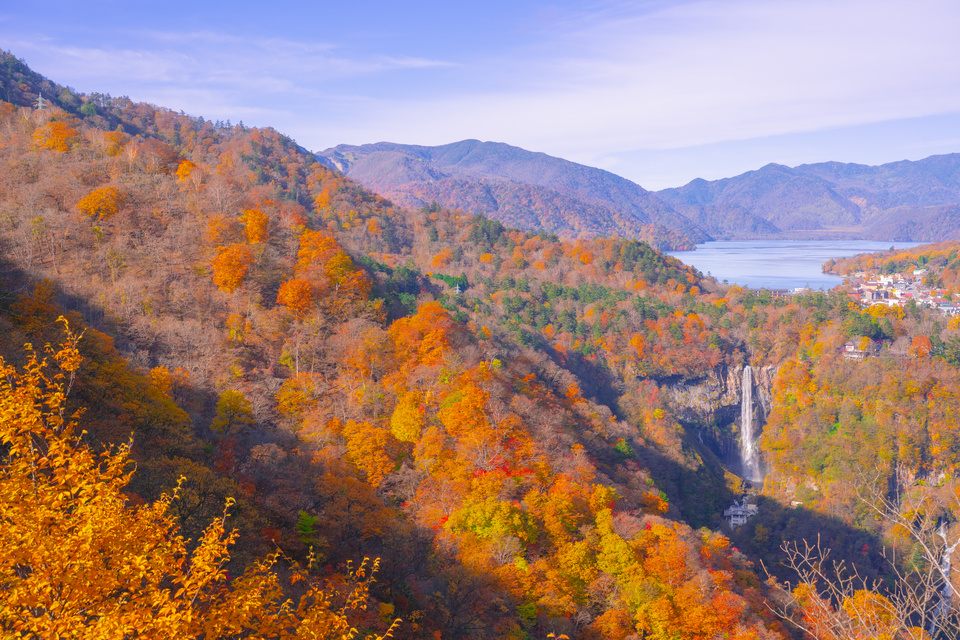 Akechi Plateau Autumn (Oku-Nikko — Lake Chuzenji & Kegon Falls)